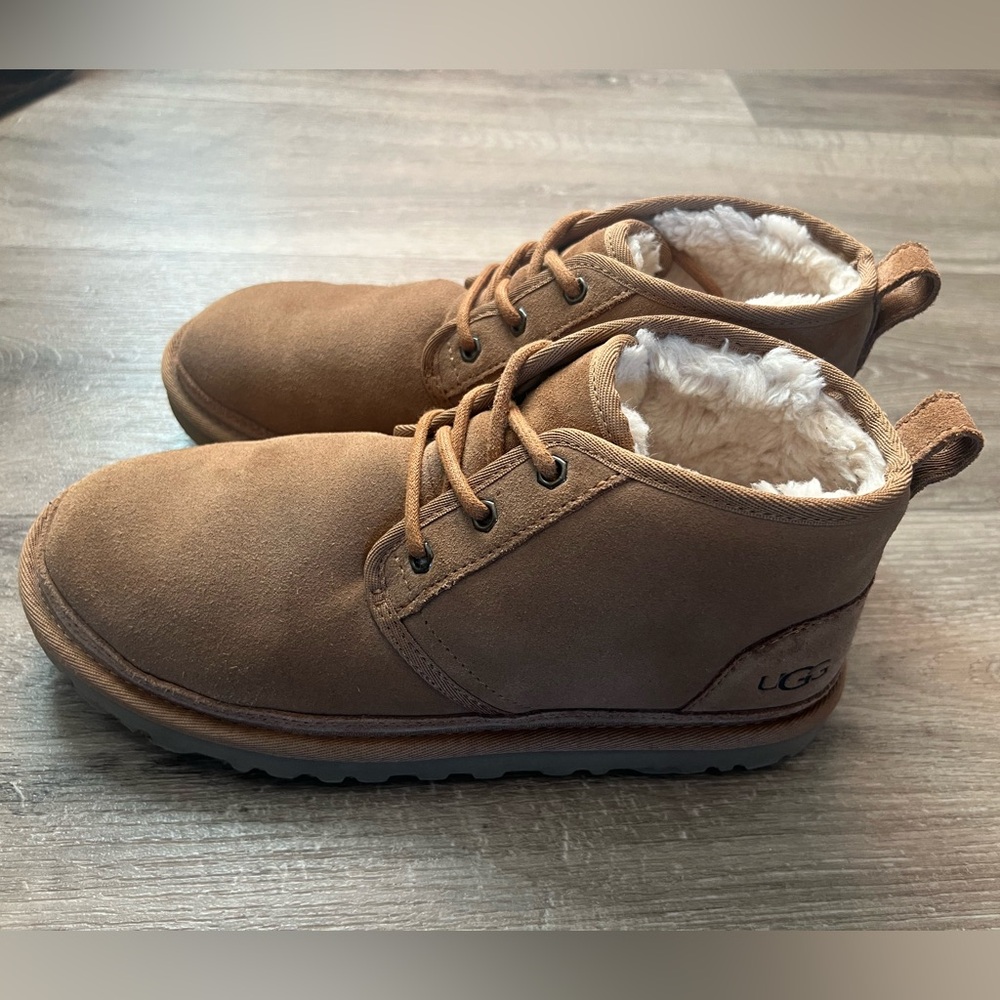 UGG Neumel Boot Women’s 9
